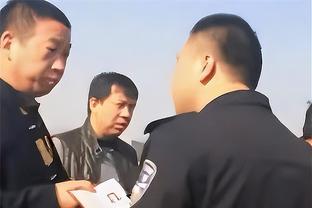 朗尼克：桑乔在曼联时不像在多特那样无忧无虑，这和整体形势有关